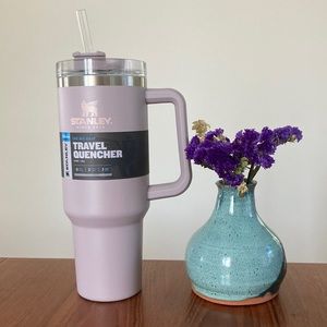 Stanley Adventure Vacuum Quencher Travel Tumbler - 40 fl. oz. --In abalone